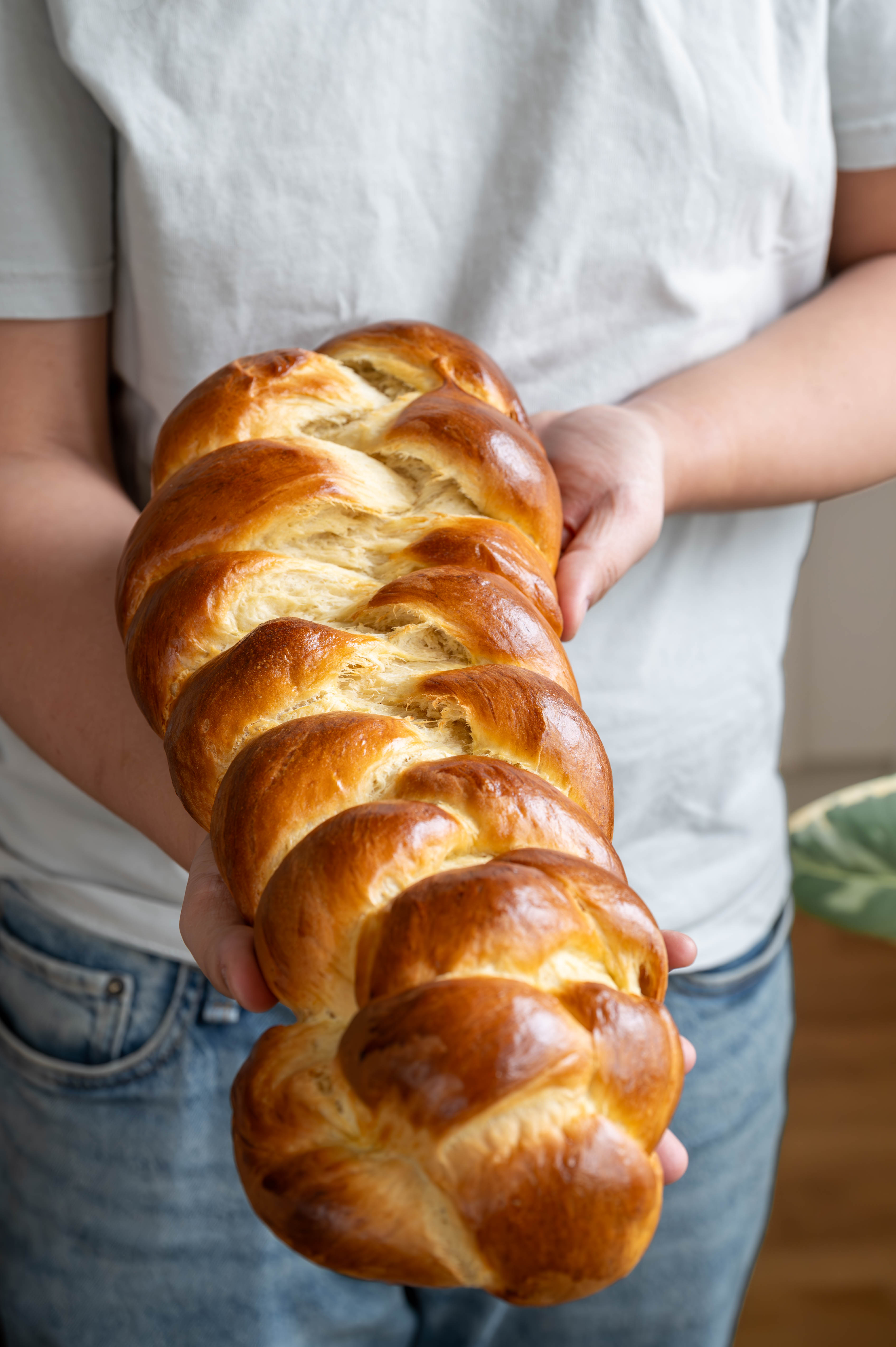 Omas Osterzopf – einfaches Hefezopf Rezept (luftig & lecker) 2 Omas Osterzopf – einfaches Hefezopf Rezept (luftig & lecker)